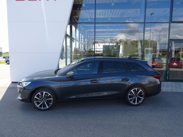 Leon Sportstourer 1.5 TSI ACT FR 150PS AHK Navi ACC Totwinkel 18??Alu Parklenk. Kamera Voll-LED